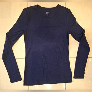 Gap women's dark blue essential ribbed long-sleeved crewneck shirt- size medium